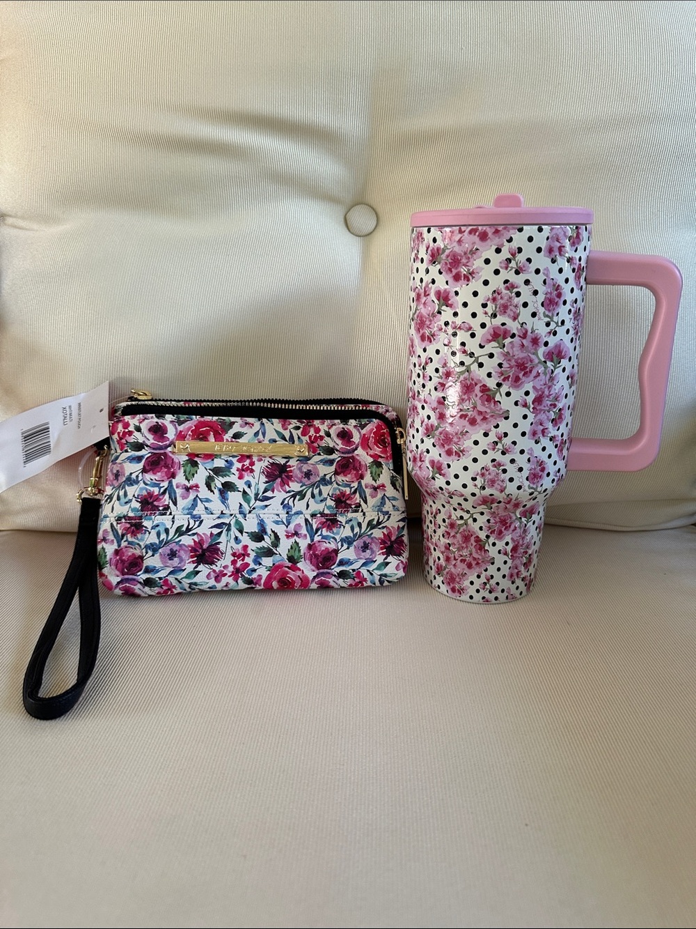 Betsey Johnson NWT Bundle-Floral Wristlet Clutch and 30 oz Tumbler
